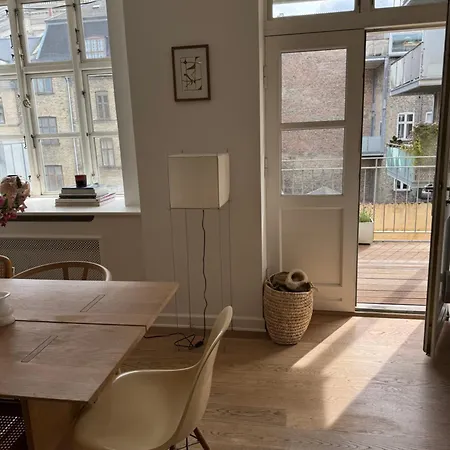 Good Location - Private Rooftop *